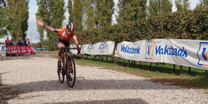 Il sole bacia i ciclisti a Villorba
