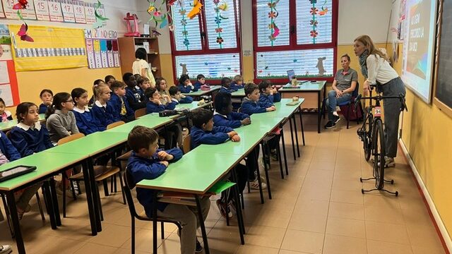 A scuola in bici